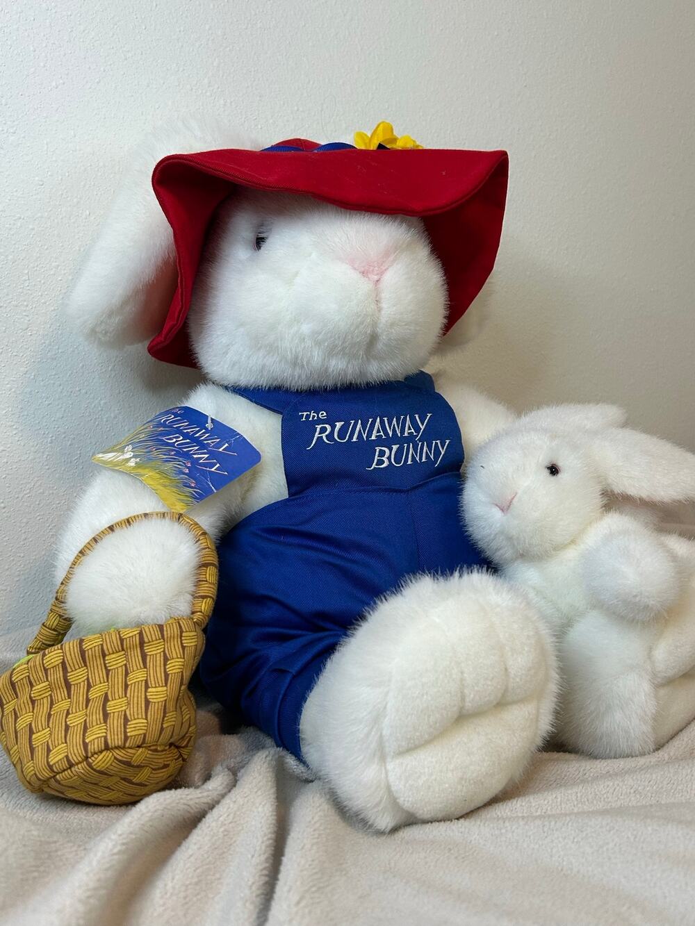 Vintage 1992 The Runaway Bunny Plush Set Target Commonwealth Mom Baby Basket